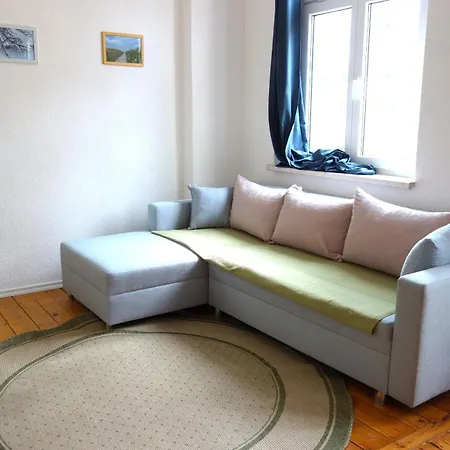 Appartement 2r-wohnung Am Rande Der Neustadt