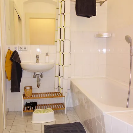 2r-wohnung Am Rande Der Neustadt Dresde