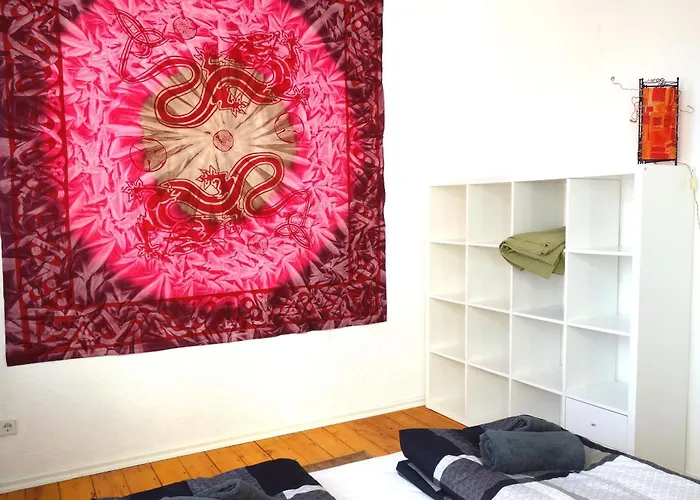 2r-wohnung Am Rande Der Neustadt * Dresden